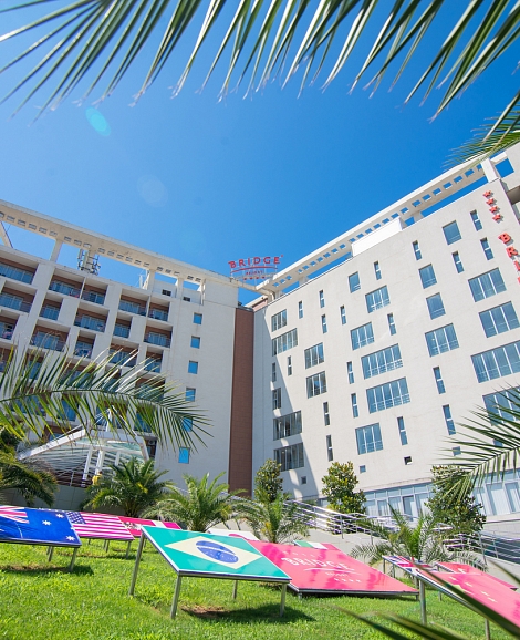 Отель «Бридж Резорт» Сочи