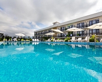Отель Club Resort Hotel OASIS (Пицунда)